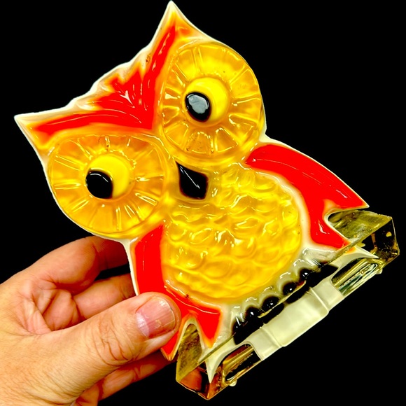 Retro 60’s “WONDERMOLD” lucite /resin owl shaped napkin/ letter holder - Picture 4 of 8